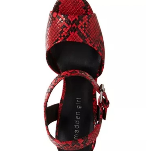 madden girl bambii platform sandals